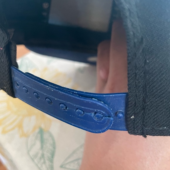 New Era Brooklyn Nets SnapBack. - Picture 3 of 5